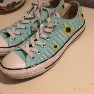Sunflower converse